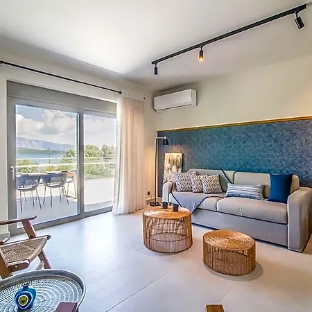 Two-bedroom Sea View