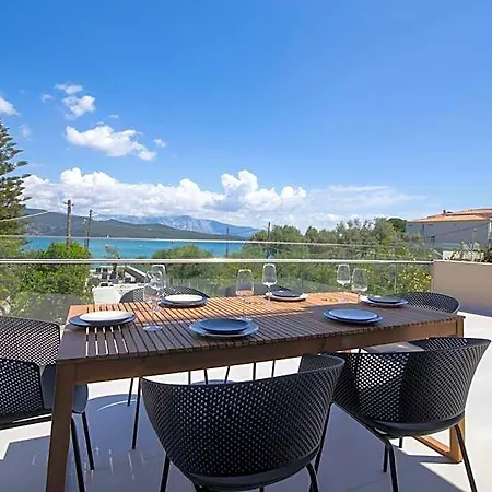 Two-bedroom Sea View Лефкада